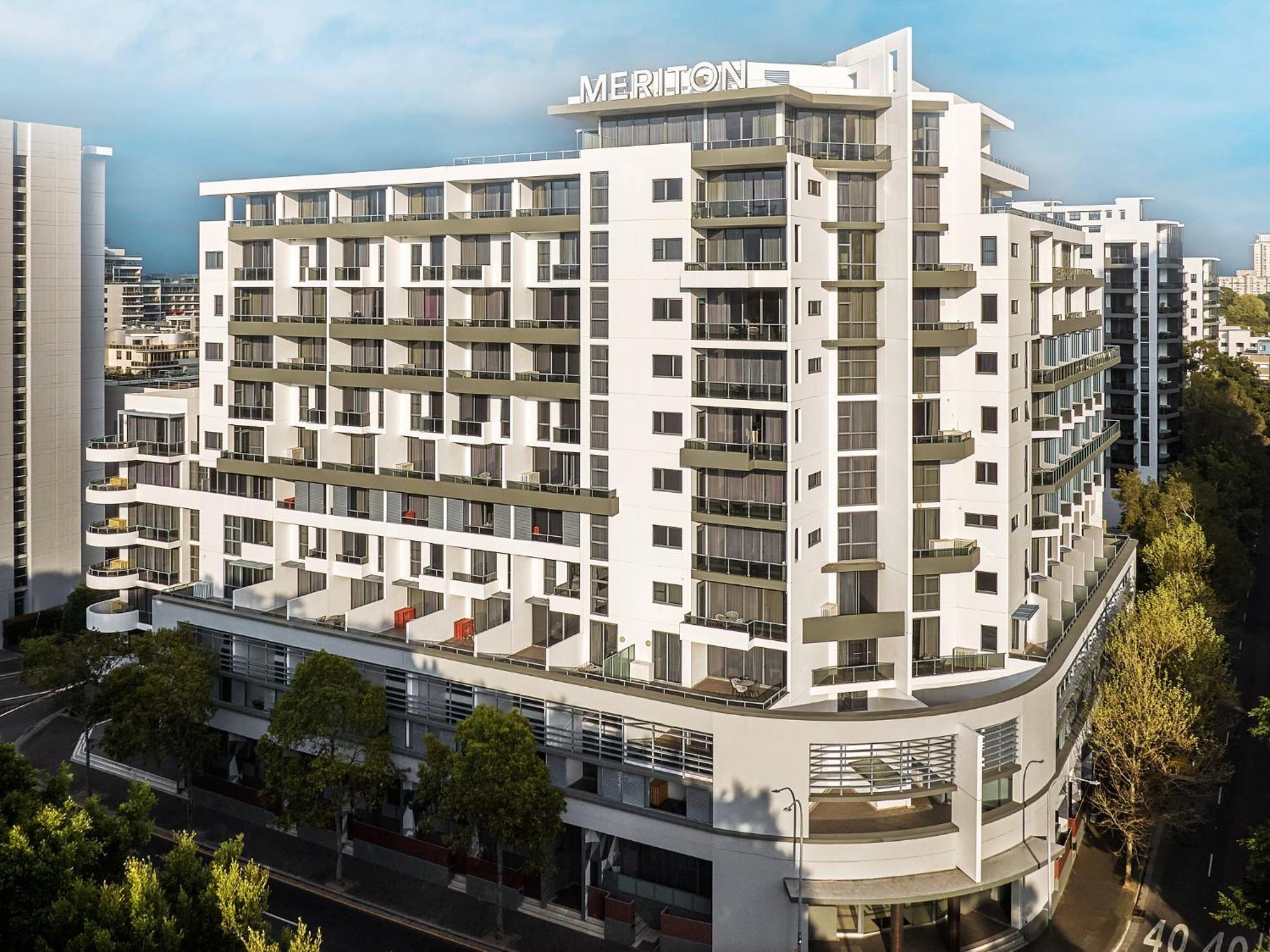 Meriton Waterloo 5*